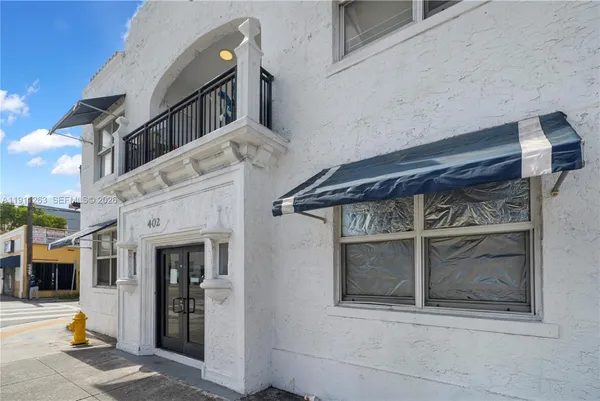 $1,450 | 402 Northwest 12th Avenue, Unit 210, Miami, FL 33128