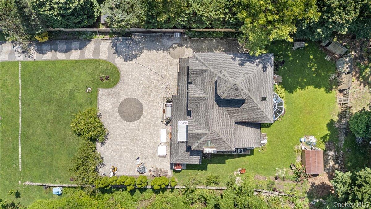 31 Bevin Road Northport, NY 11768 - Photo 48 of 50 Gallery Image 48