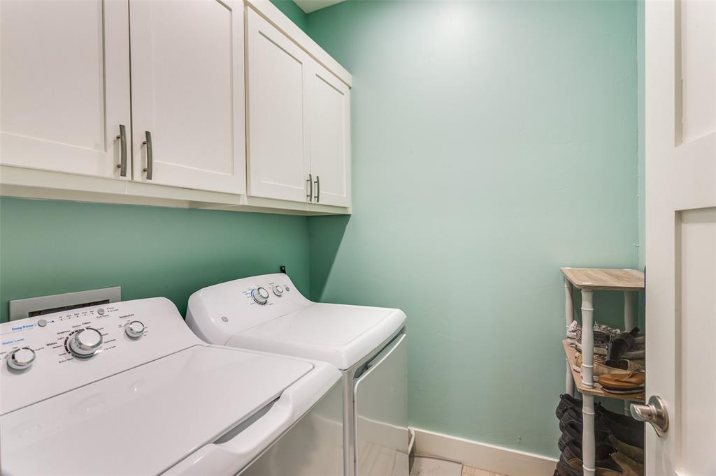 198 Fort Graham Whitney, TX 76692 - Photo 28 of 30 a utility room with dryer and washer