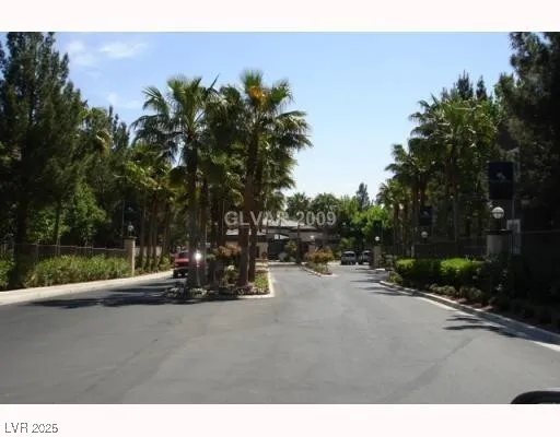 $1,825 | 5250 South Rainbow Boulevard, Unit 2184, Las Vegas, NV 89118