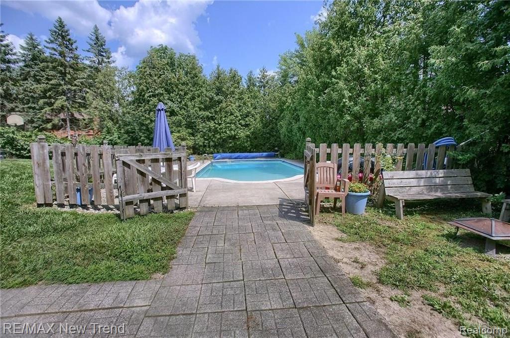 36307 West Lyman Road Farmington Hills, MI 48331 - Photo 32 of 33