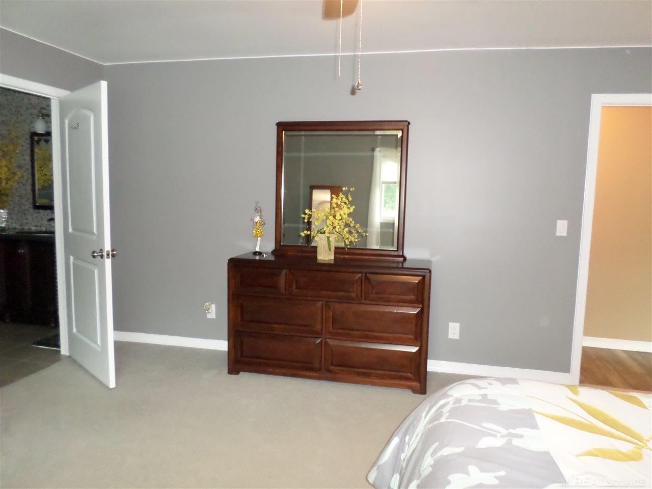 7453 Big Hand Road St. Clair, MI 48079 - Photo 15 of 55 31356498-16.JPG