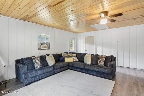 $285,000 | 123 Woodgate Drive, Brandon, MS 39042