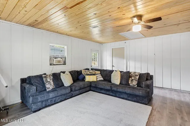 $285,000 | 123 Woodgate Drive, Brandon, MS 39042