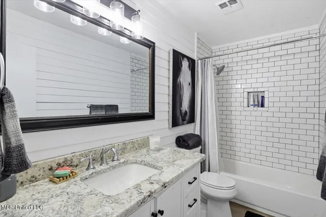 $285,000 | 123 Woodgate Drive, Brandon, MS 39042