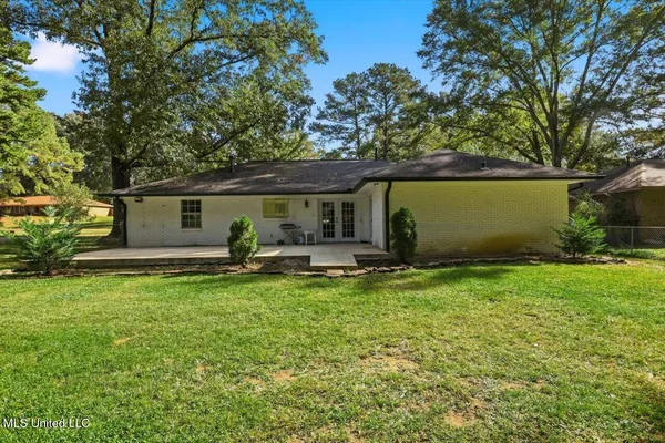 $285,000 | 123 Woodgate Drive, Brandon, MS 39042