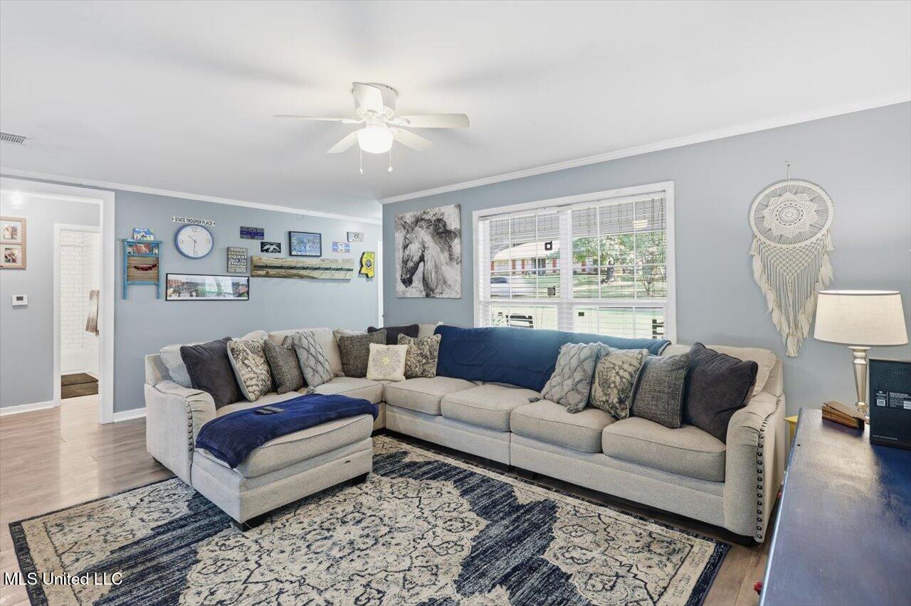 123 Woodgate Drive Brandon, MS 39042 - Photo 5 of 29 09-123 Woodgate Dr _ Home Tours MS