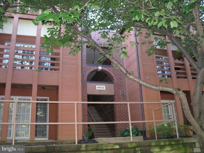 4932 Columbia Road, Unit 7 Columbia, MD 21044 - Photo 1 of 19 a view of a large building