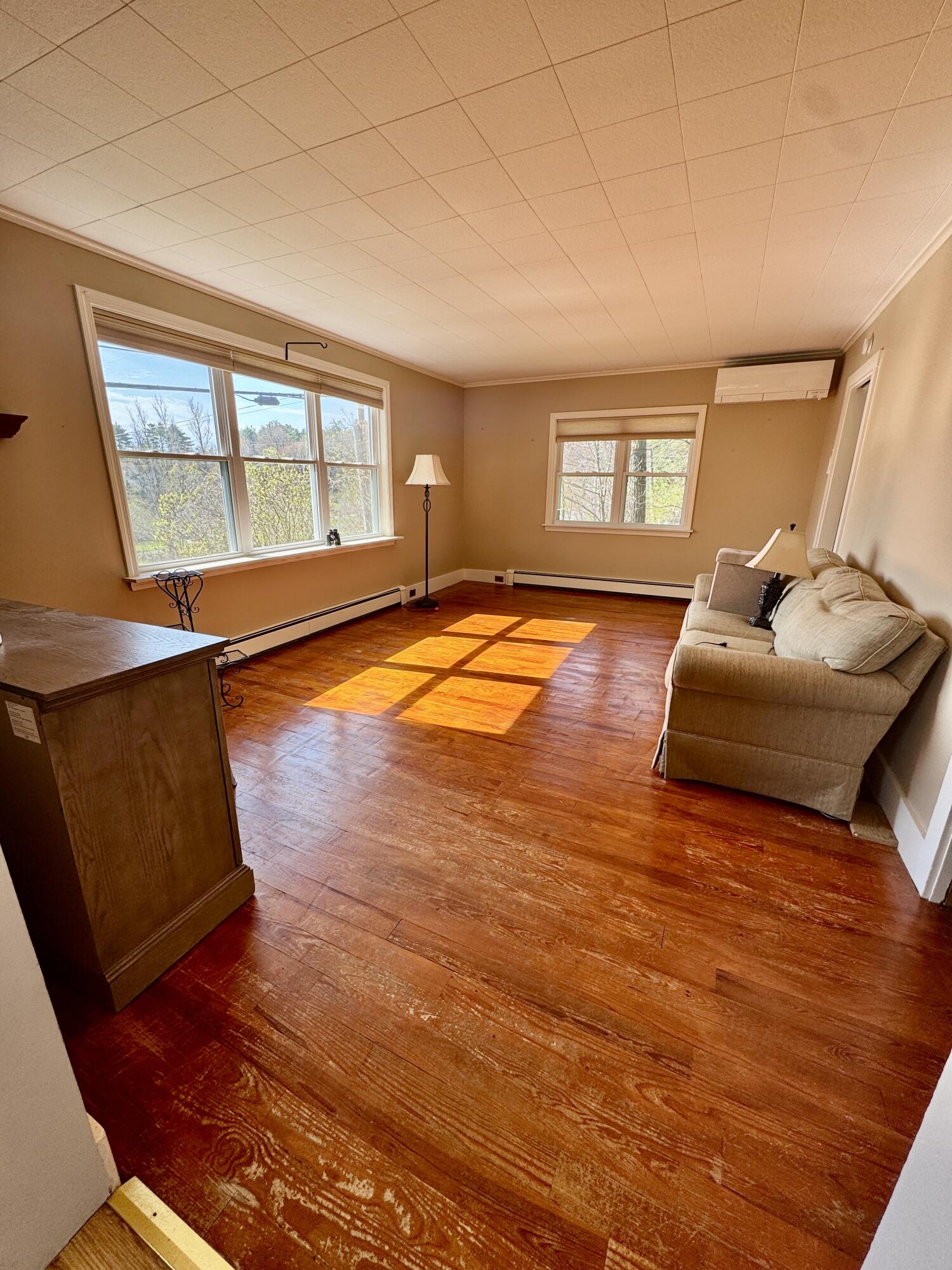 622 Methodist Road Westbrook, ME 04092 - Photo 8 of 18 Livingroom