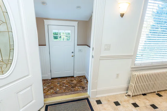 $3,000 | 231 Buckingham Street, Watertown, CT 06779