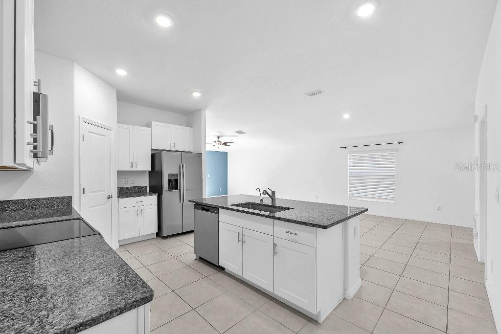 5518 Blue Azure Drive Wimauma, FL 33598 - Photo 16 of 26