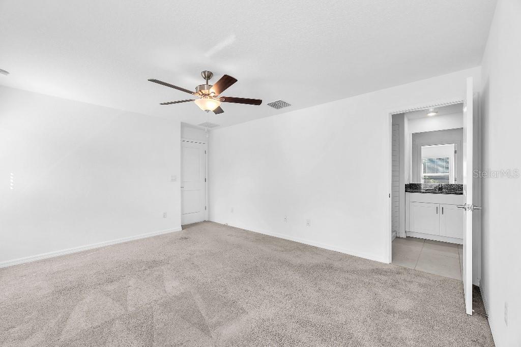5518 Blue Azure Drive Wimauma, FL 33598 - Photo 10 of 26