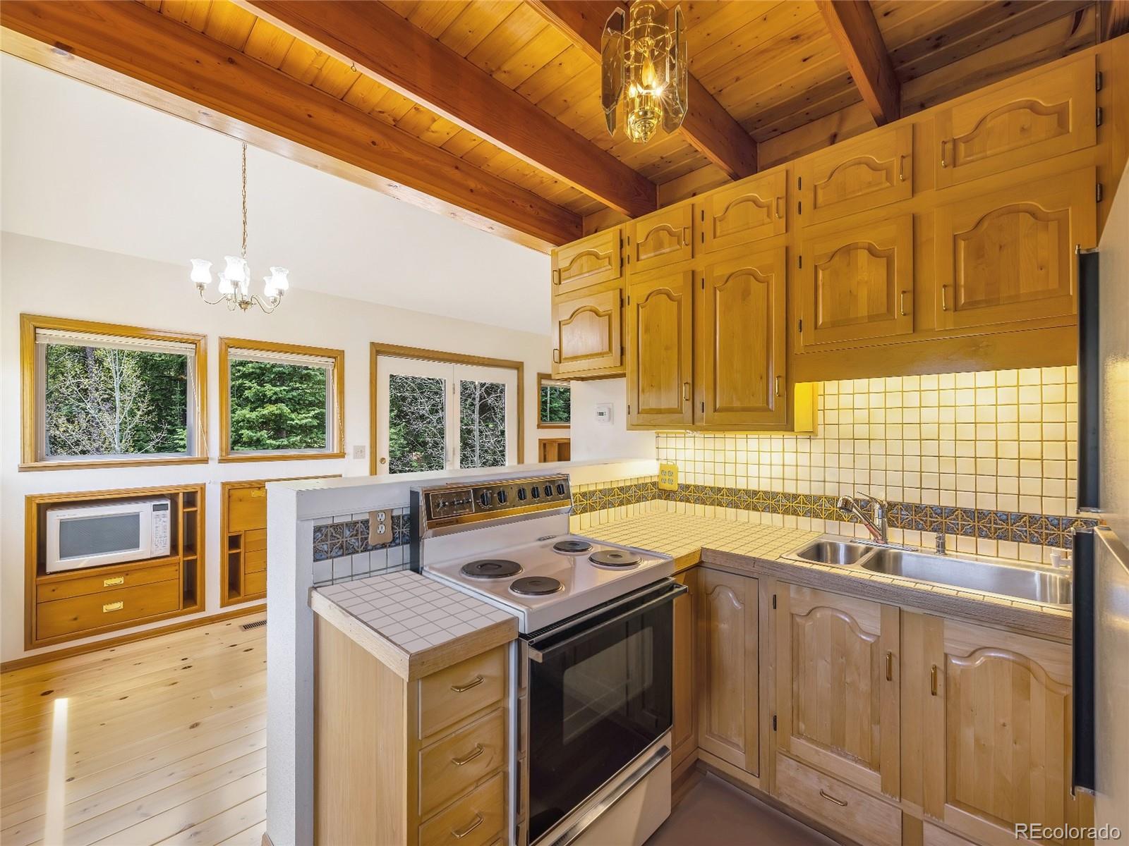 33606 Gap Road Golden, CO 80403 - Photo 9 of 36