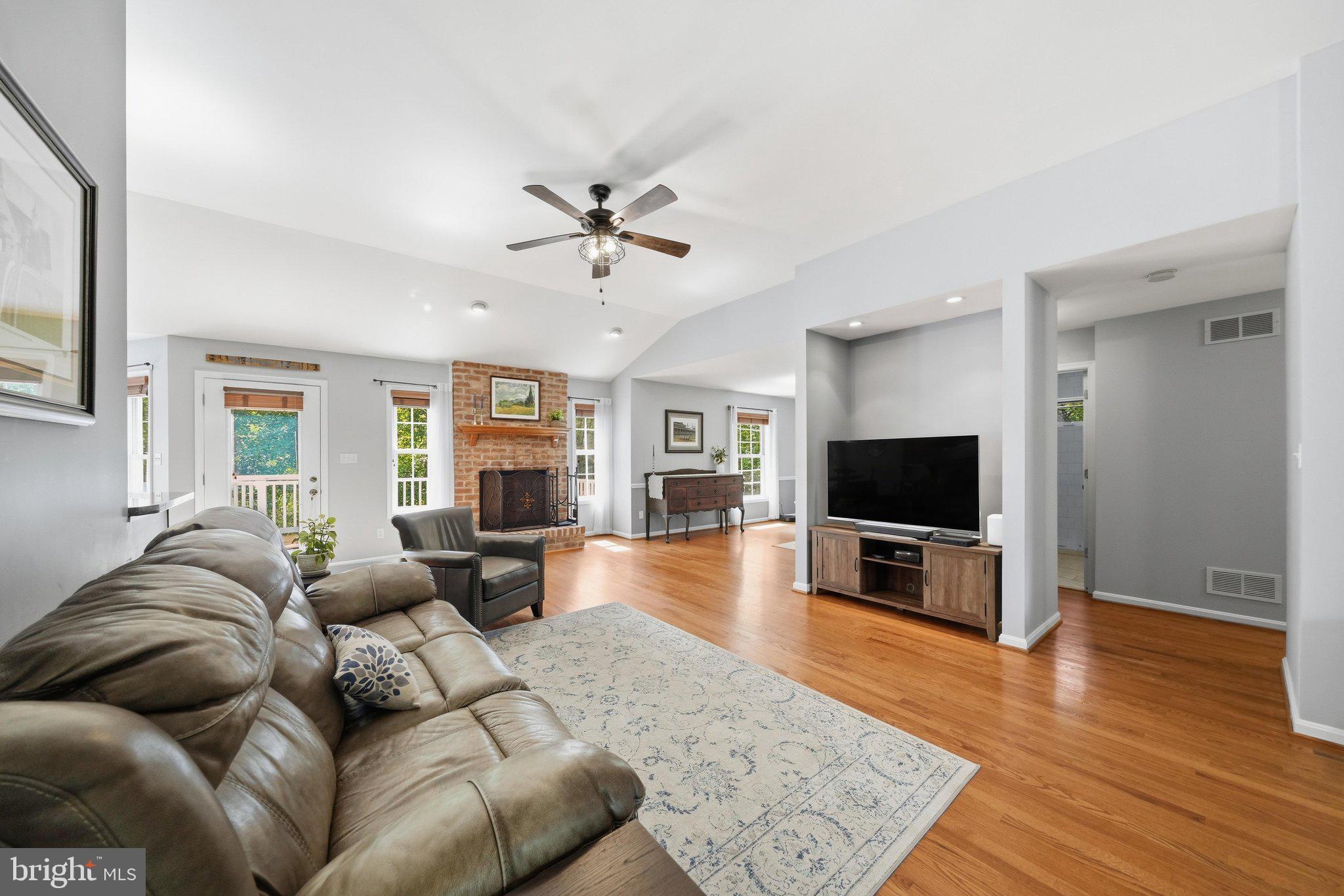 14921 Harrisville Road Mount Airy, MD 21771 - Photo 9 of 63 Family Room