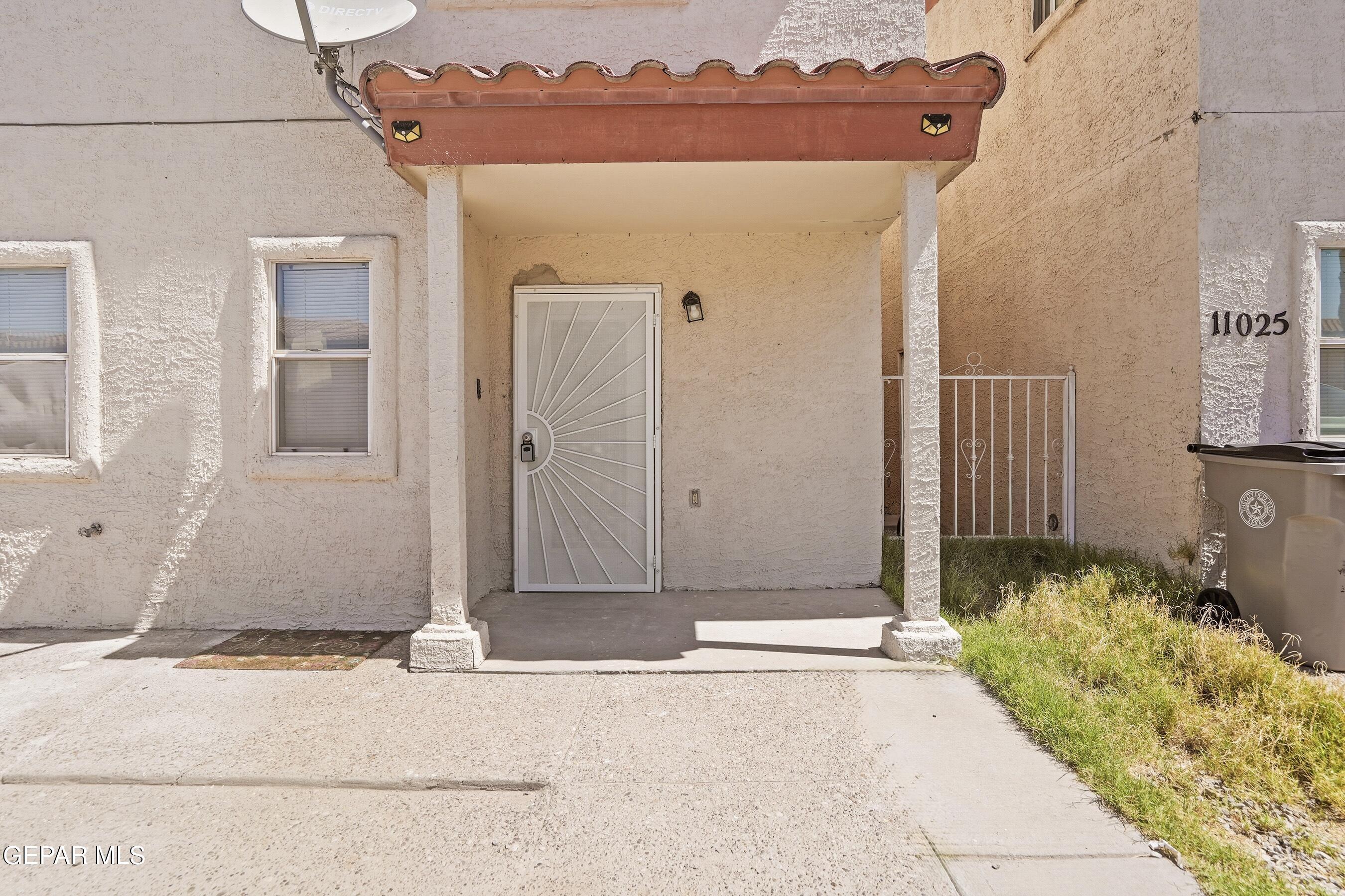 11023 Splendor Court El Paso, TX 79936 - Photo 37 of 43 Entry