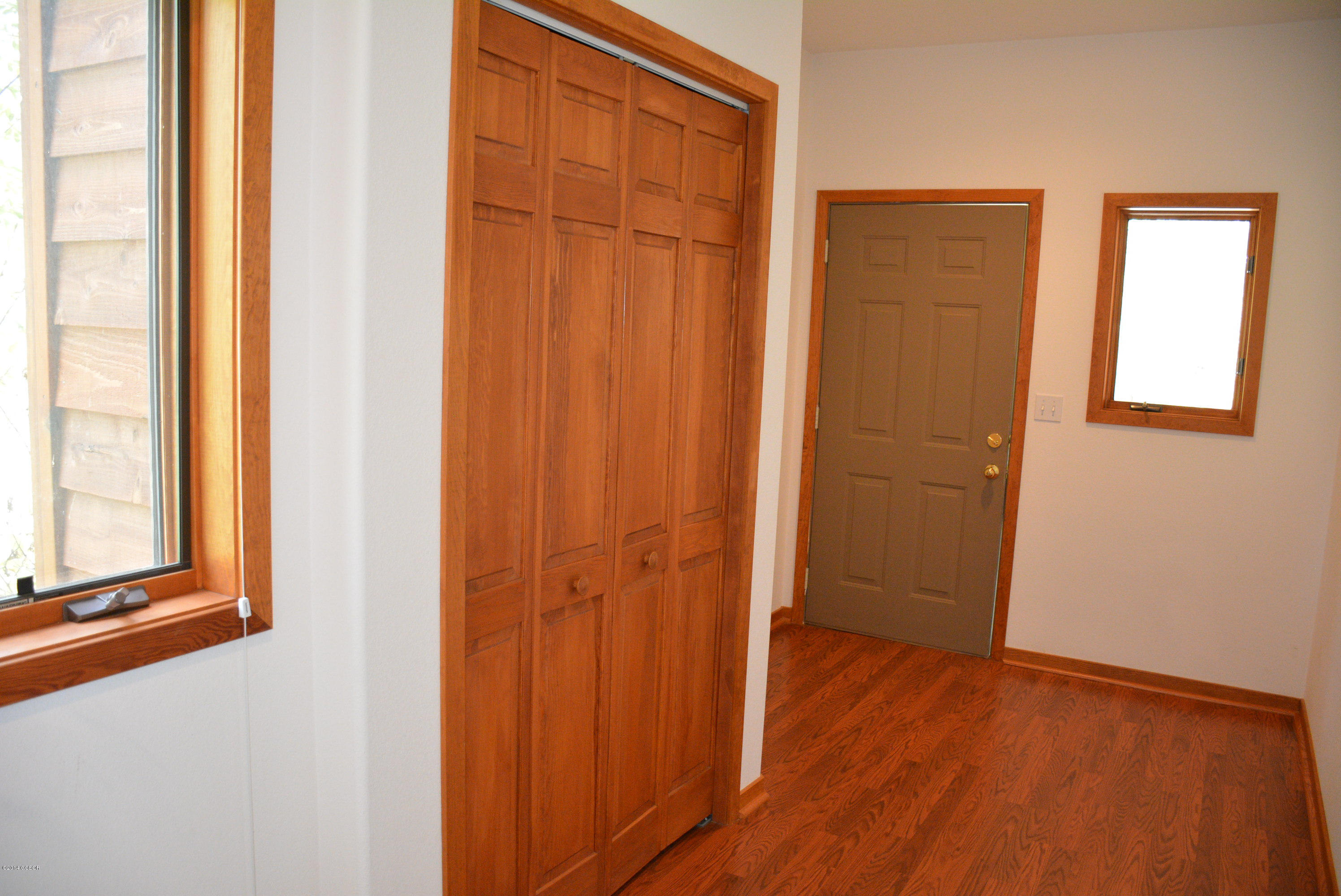 173 Deer Rd/cty Road Fraser, CO 80442 - Photo 33 of 39 First Floor Entry