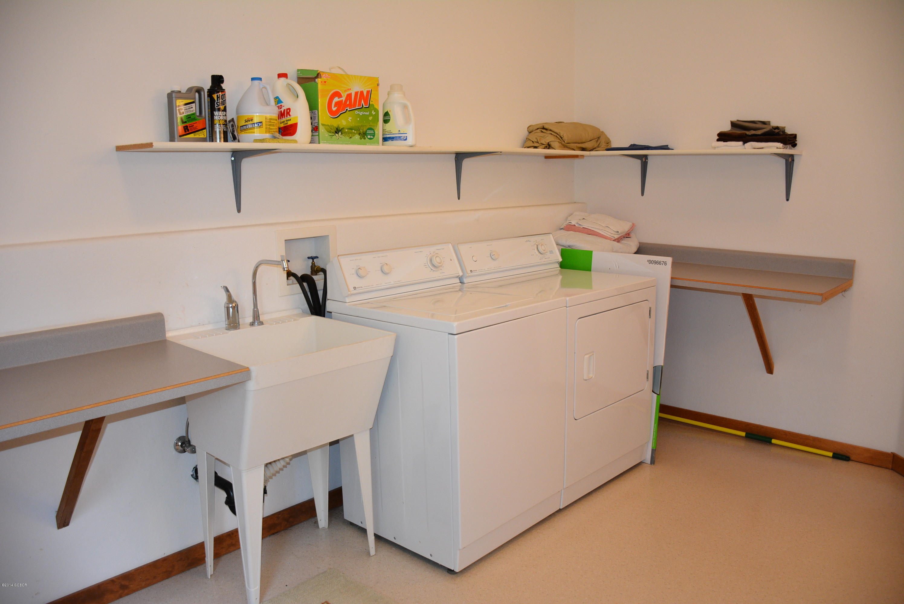 173 Deer Rd/cty Road Fraser, CO 80442 - Photo 35 of 39 Laundry Area (1)