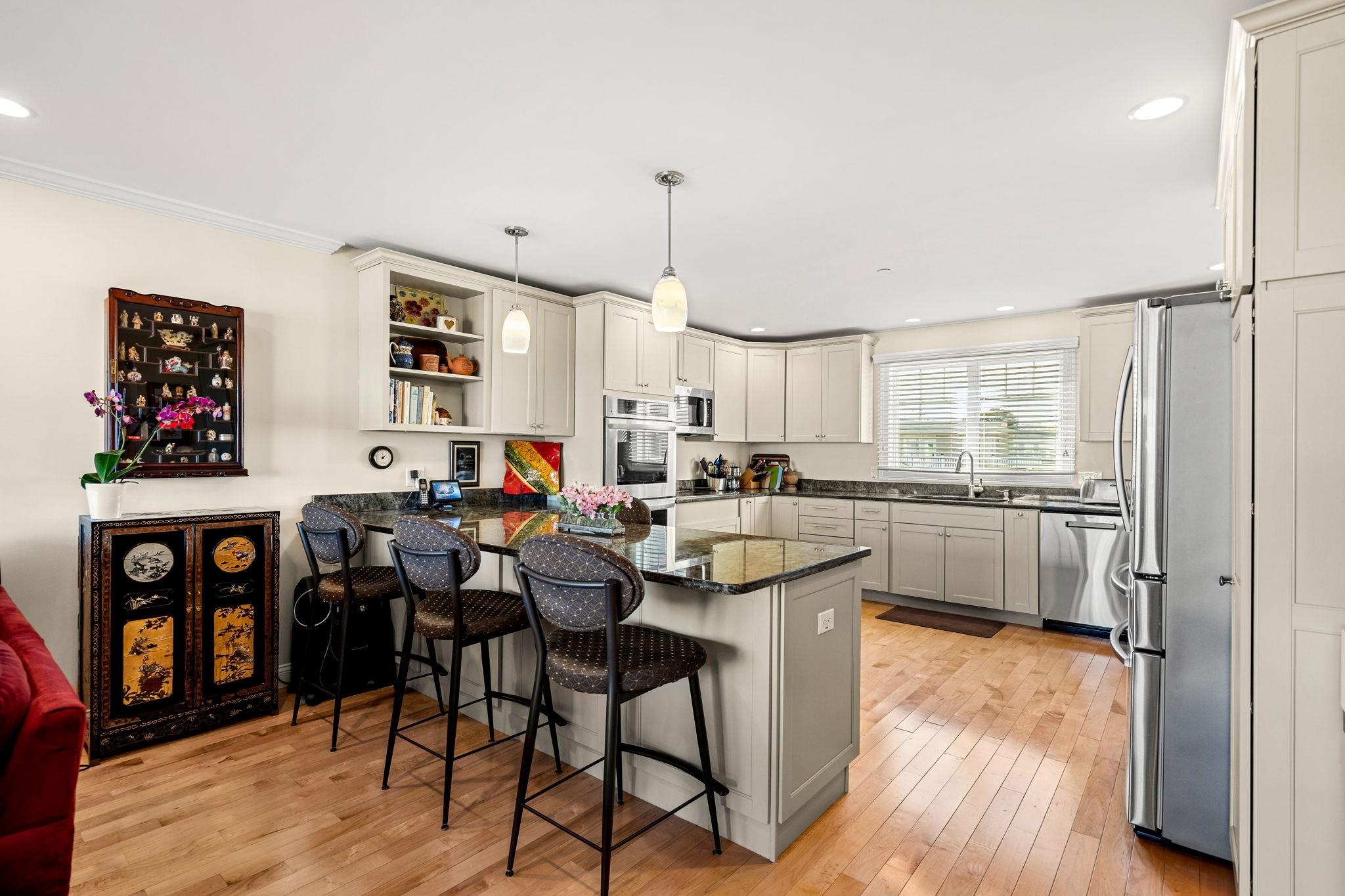 375 Ocean Boulevard, Unit 3 Hampton, NH 03842 - Photo 8 of 34