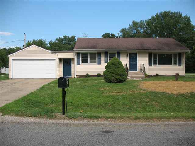 9524 South Robinson Lane Mapleton, IL 61547 - Photo 1 of 12