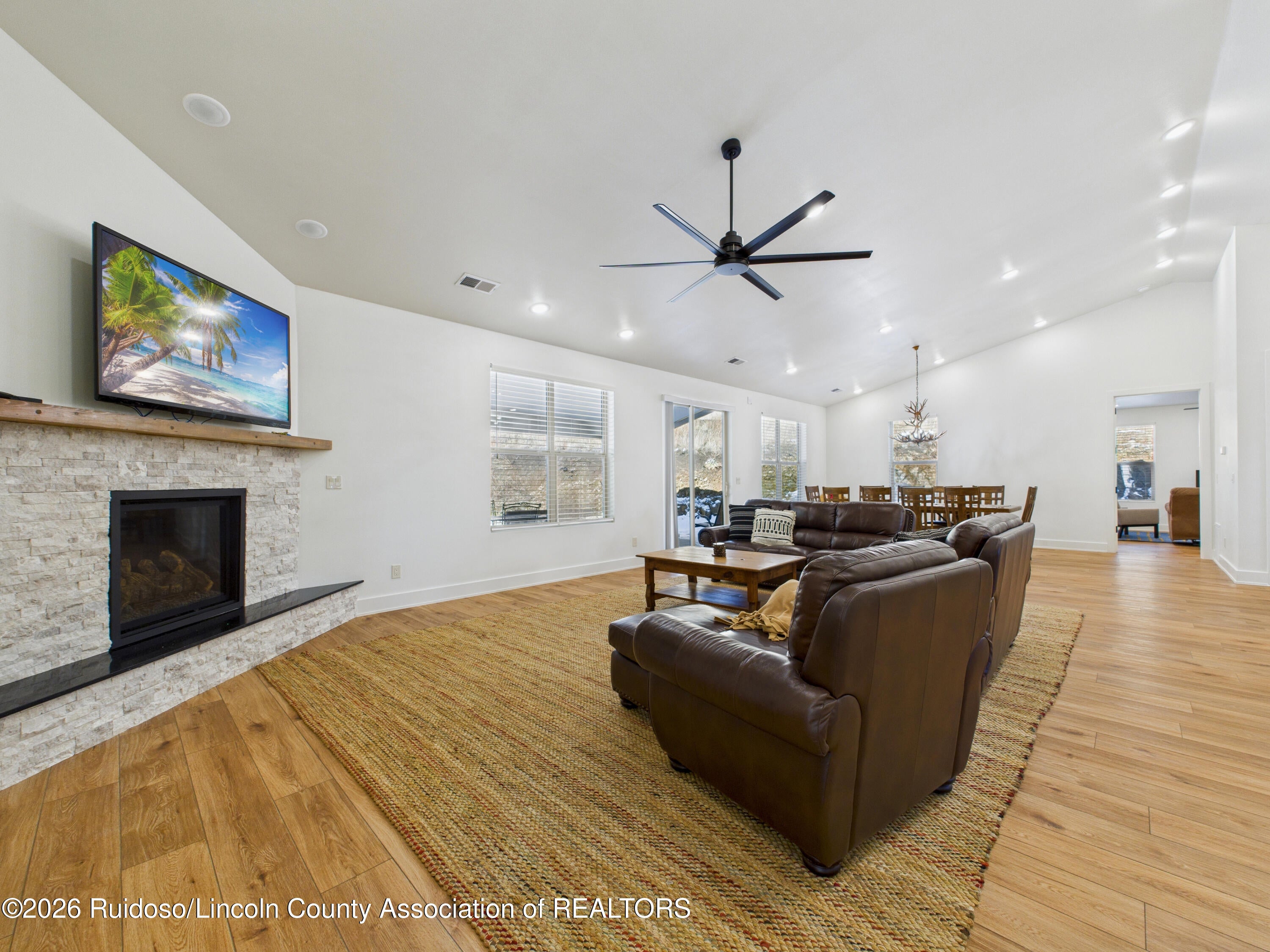 113 Coker Lane Ruidoso, NM 88345 - Photo 6 of 45 Gallery Image 6