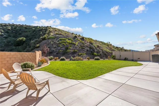 $1,300,000 | 28332 Clarion Place, Canyon Country, CA 91350