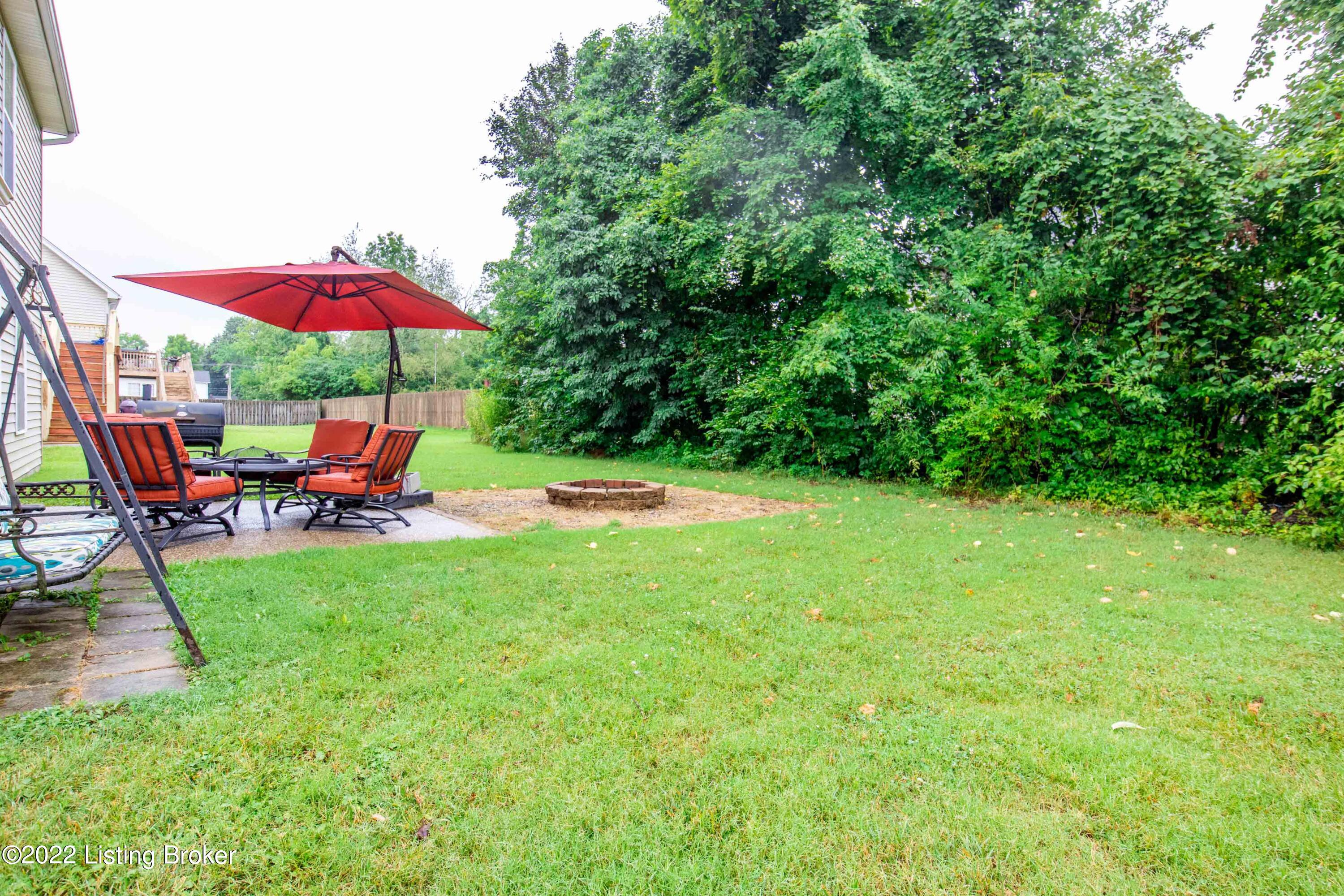 6916 Fernview Road Louisville, KY 40291 - Photo 31 of 32 6916-Fernview-Rd_054