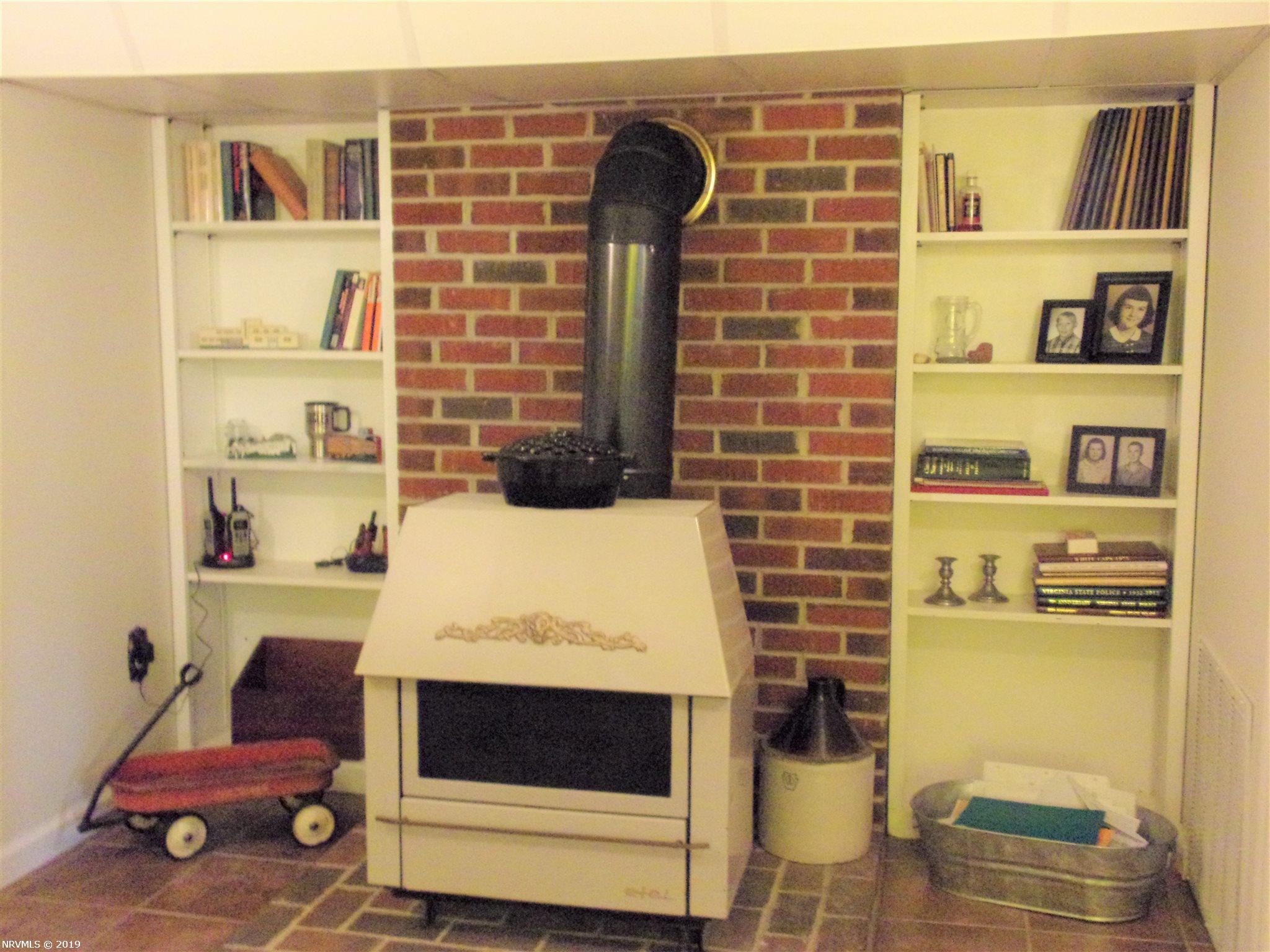 804 Fort Branch Road Pearisburg, VA 24134 - Photo 48 of 104 Gallery Image 48