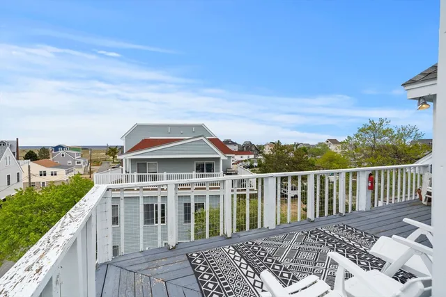 $889,900 | 10 61st Street, Unit 10, Newburyport, MA 01950