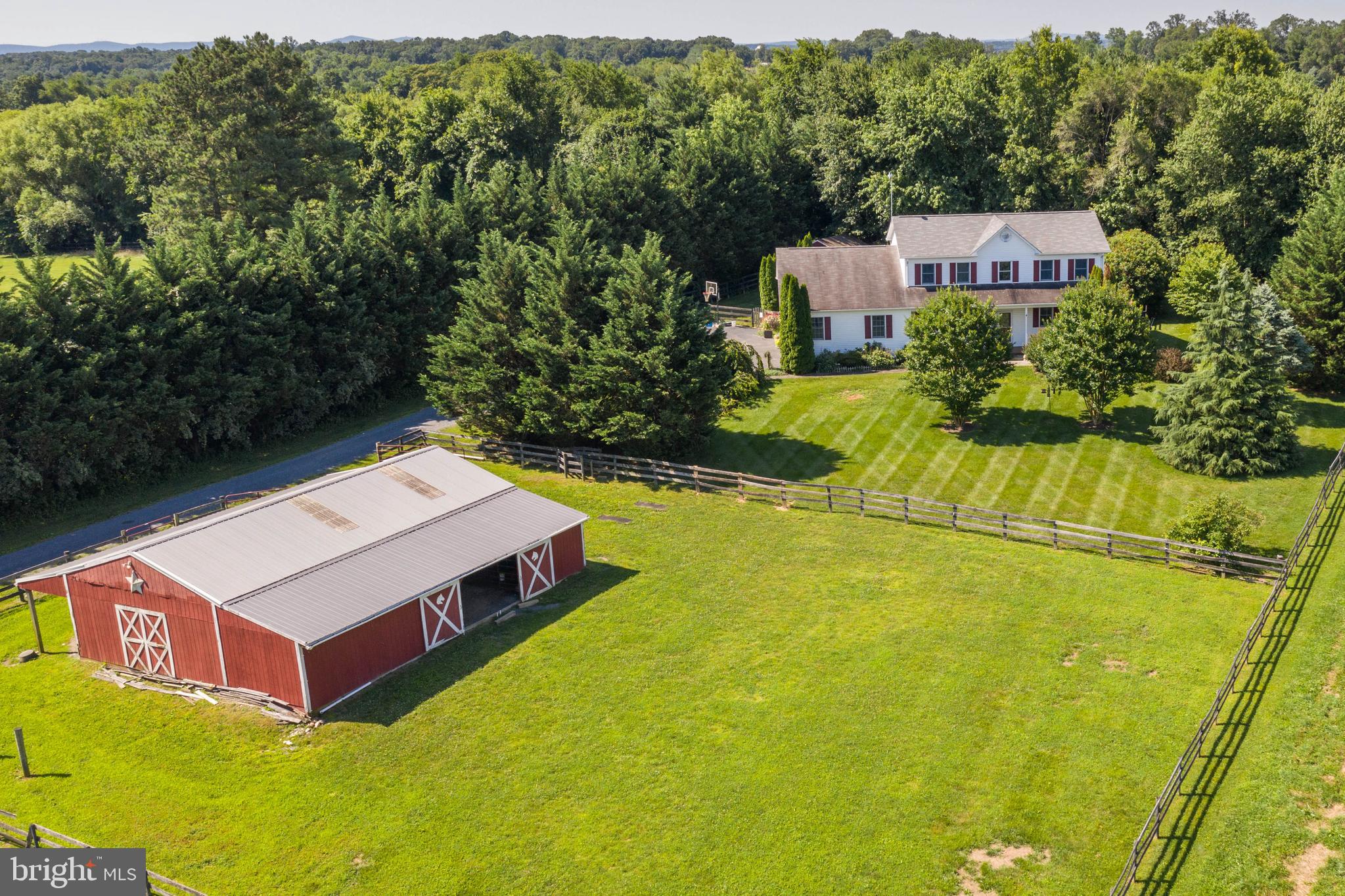 36349 Shoemaker School Road Purcellville, VA 20132 - Photo 1 of 73 Gallery Image 1