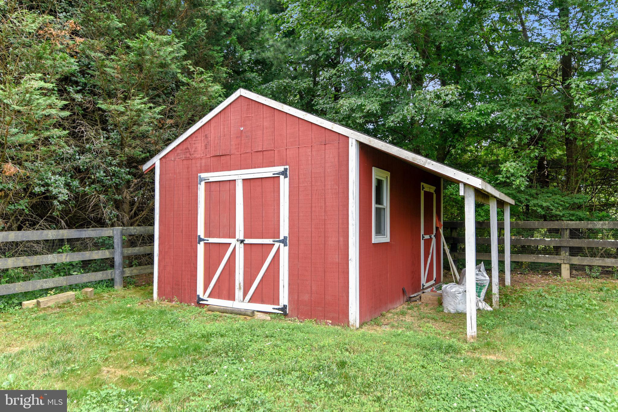36349 Shoemaker School Road Purcellville, VA 20132 - Photo 69 of 73 Gallery Image 69
