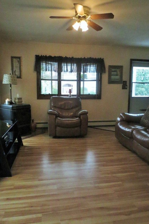 38 Middlesex Avenue Worcester, MA 01604 - Photo 3 of 18 Gallery Image 3