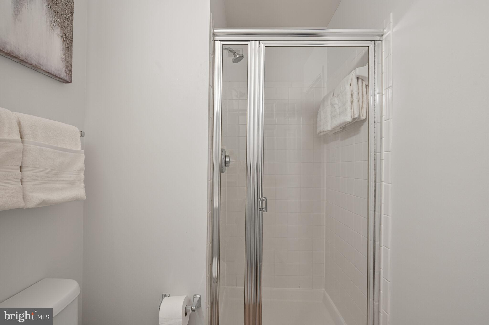 13174 Kidwell Field Road Herndon, VA 20171 - Photo 19 of 45 Gallery Image 19