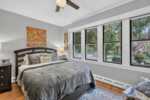 $575,000 | 6960 North Ozark Avenue, Chicago, IL 60631