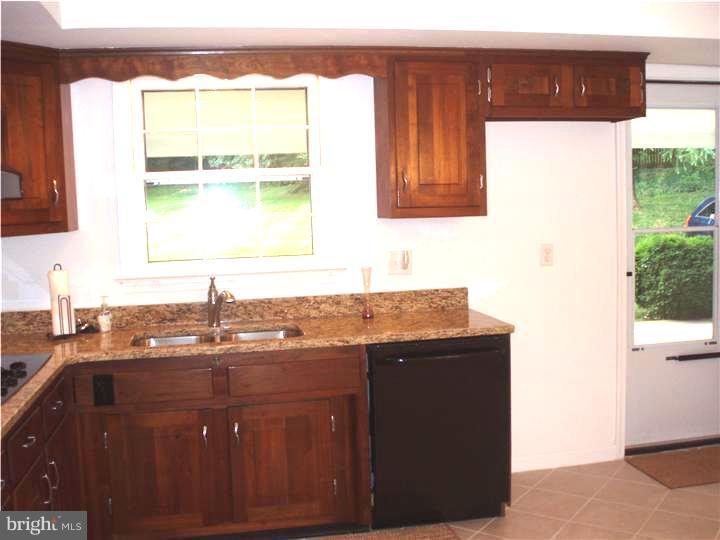 609 North Ship Road Exton, PA 19341 - Photo 11 of 25 Kitchen