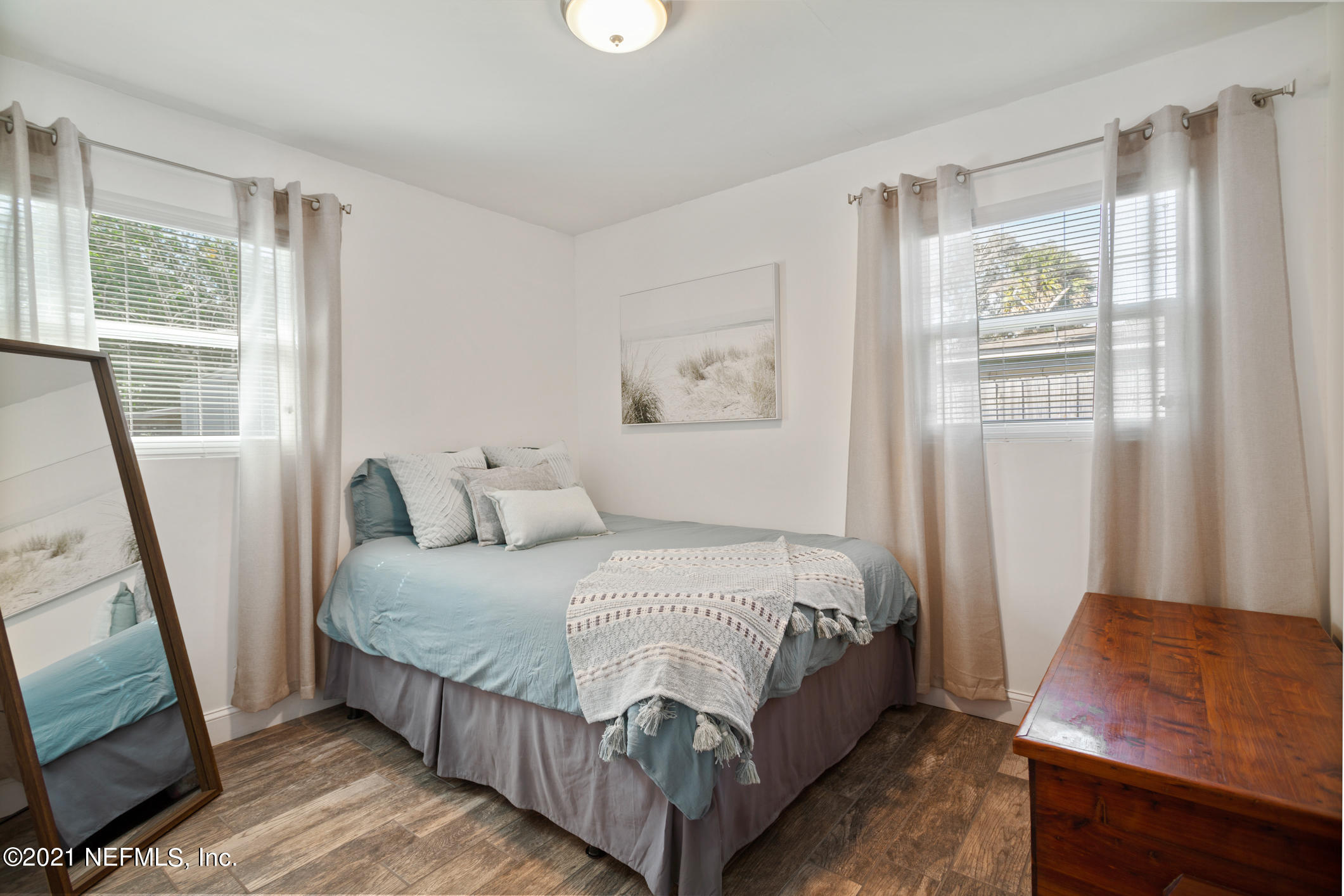 726 Vecuna Road Atlantic Beach, FL 32233 - Photo 13 of 33 0D7E5807-B78A-4020-B2B8-8AB05F5E8EF2