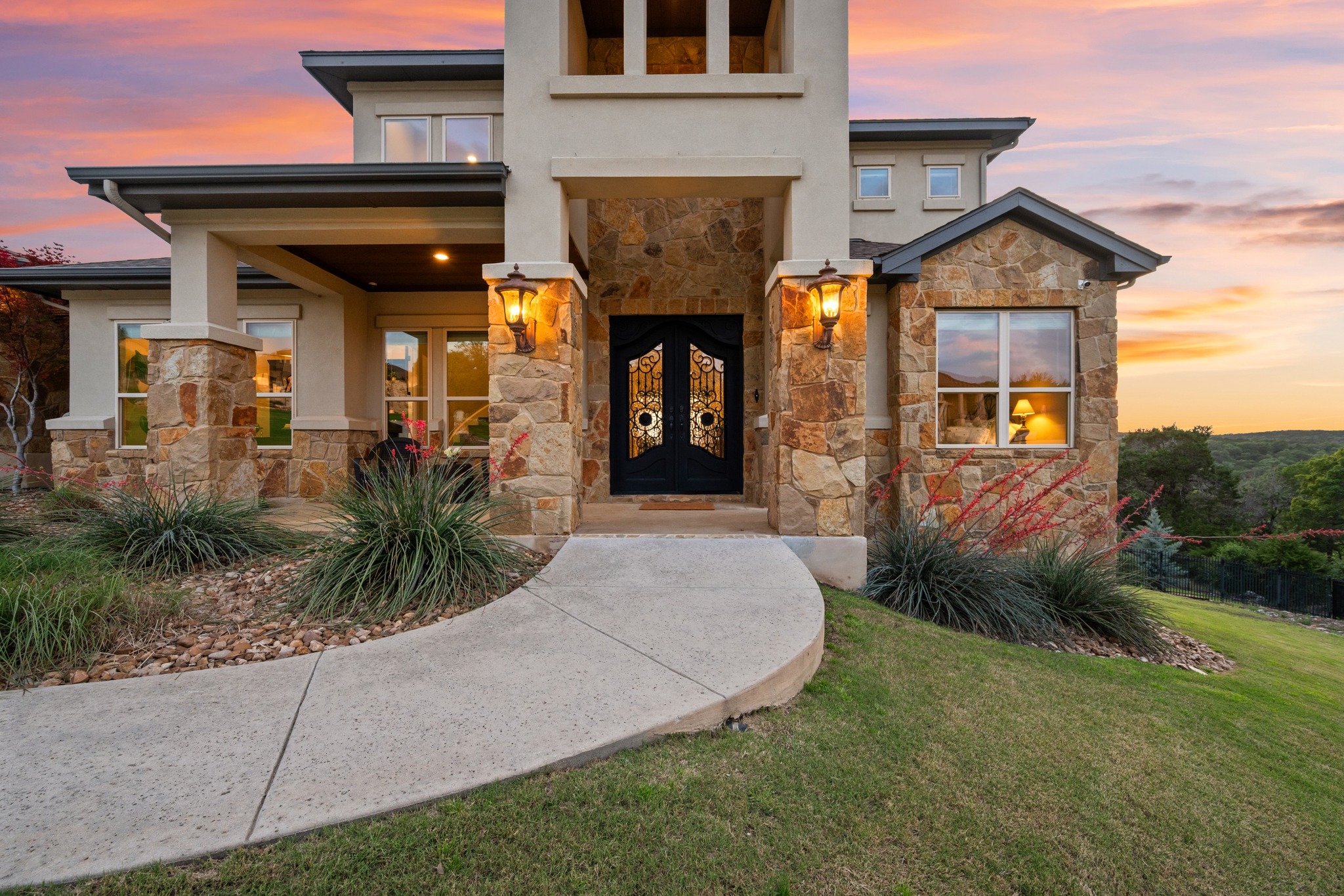 204 Wilderness Trail Georgetown, TX 78633 - Photo 8 of 38 a front view of a house with garden