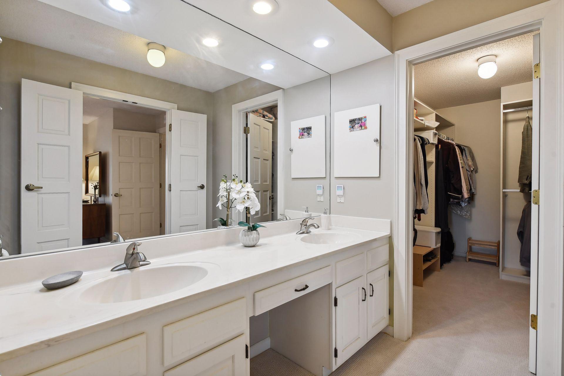 5501 Dewey Hill Road, Unit 131 Edina, MN 55439 - Photo 30 of 55