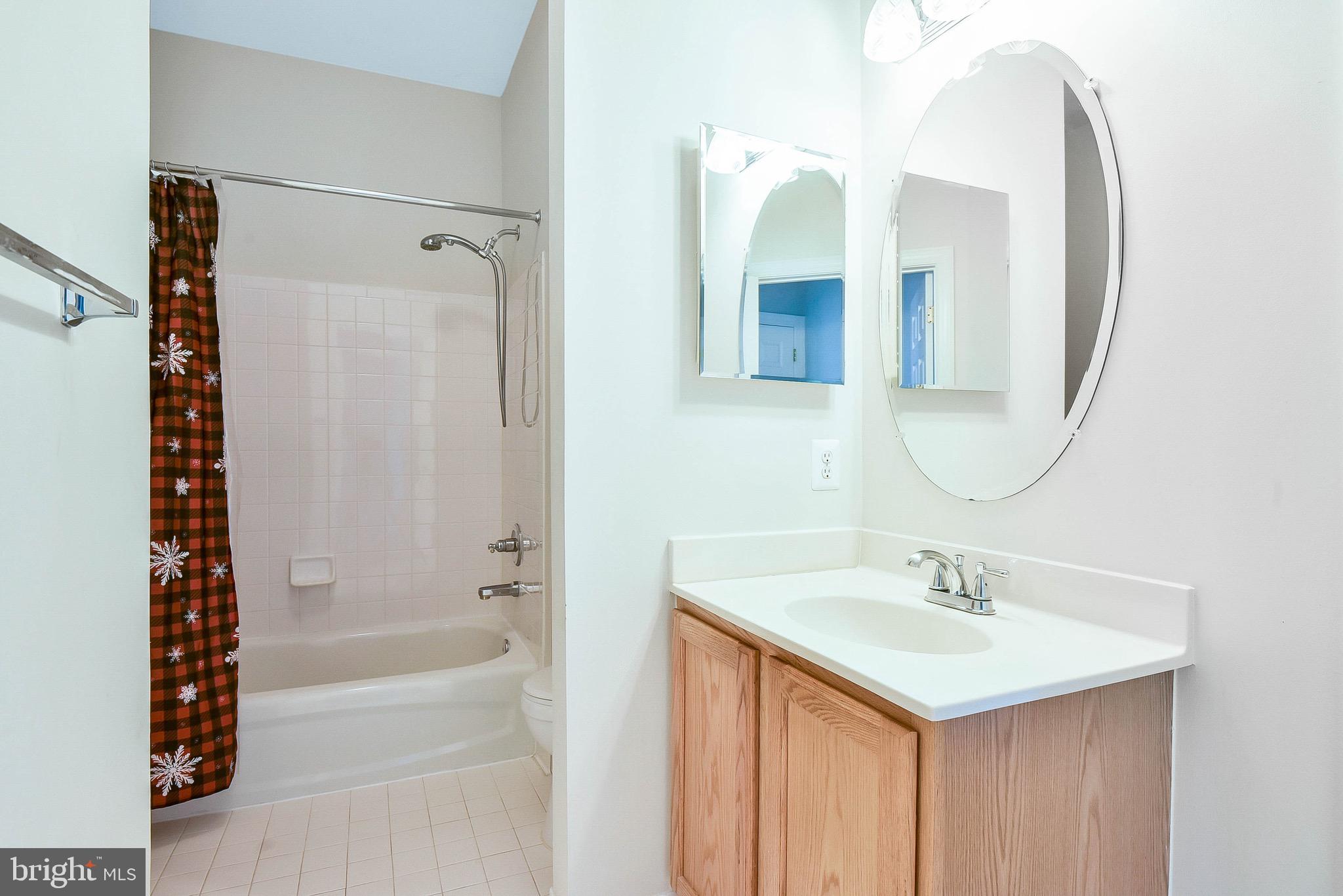 10105 Bartley Way Lanham, MD 20706 - Photo 15 of 55