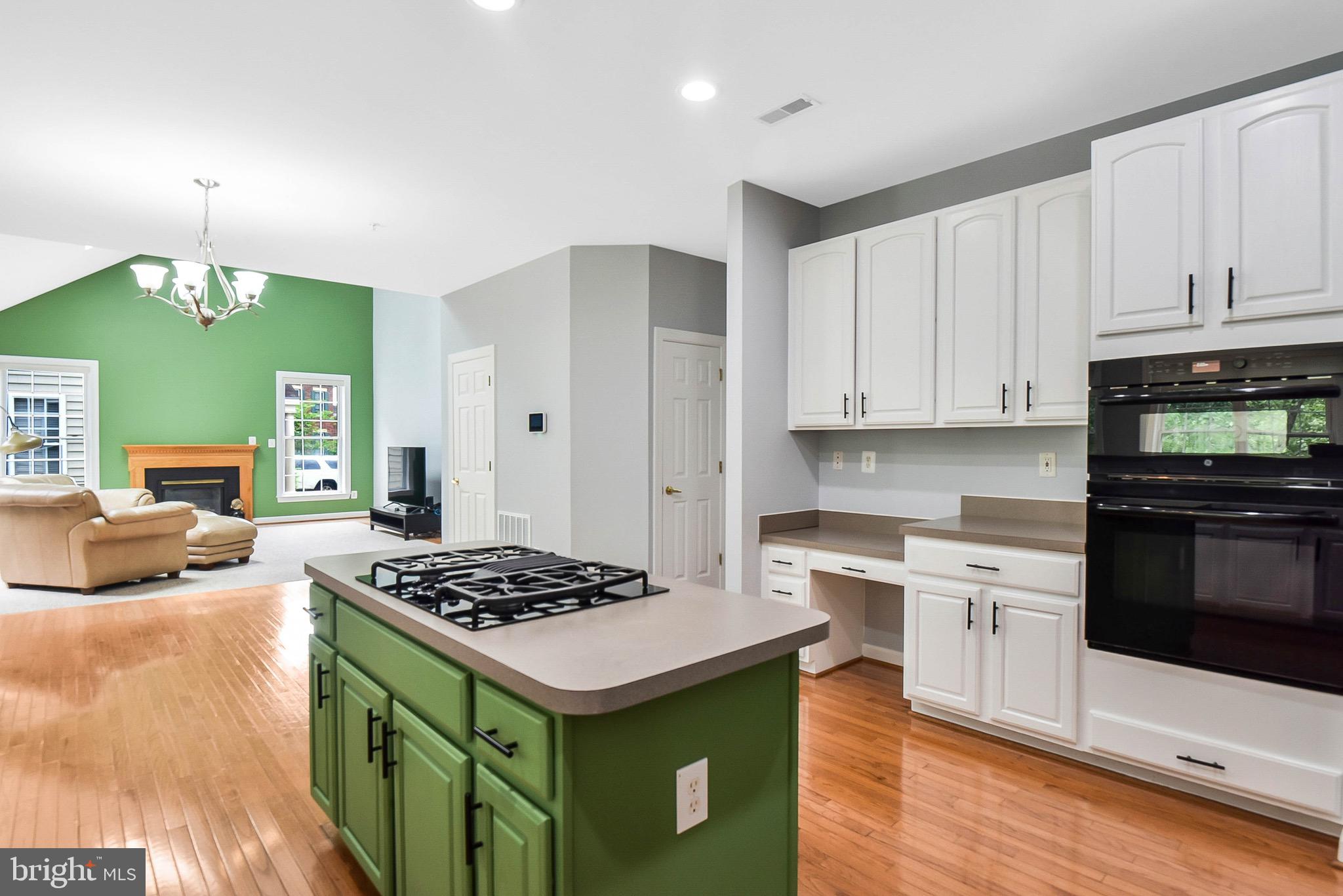 10105 Bartley Way Lanham, MD 20706 - Photo 20 of 55