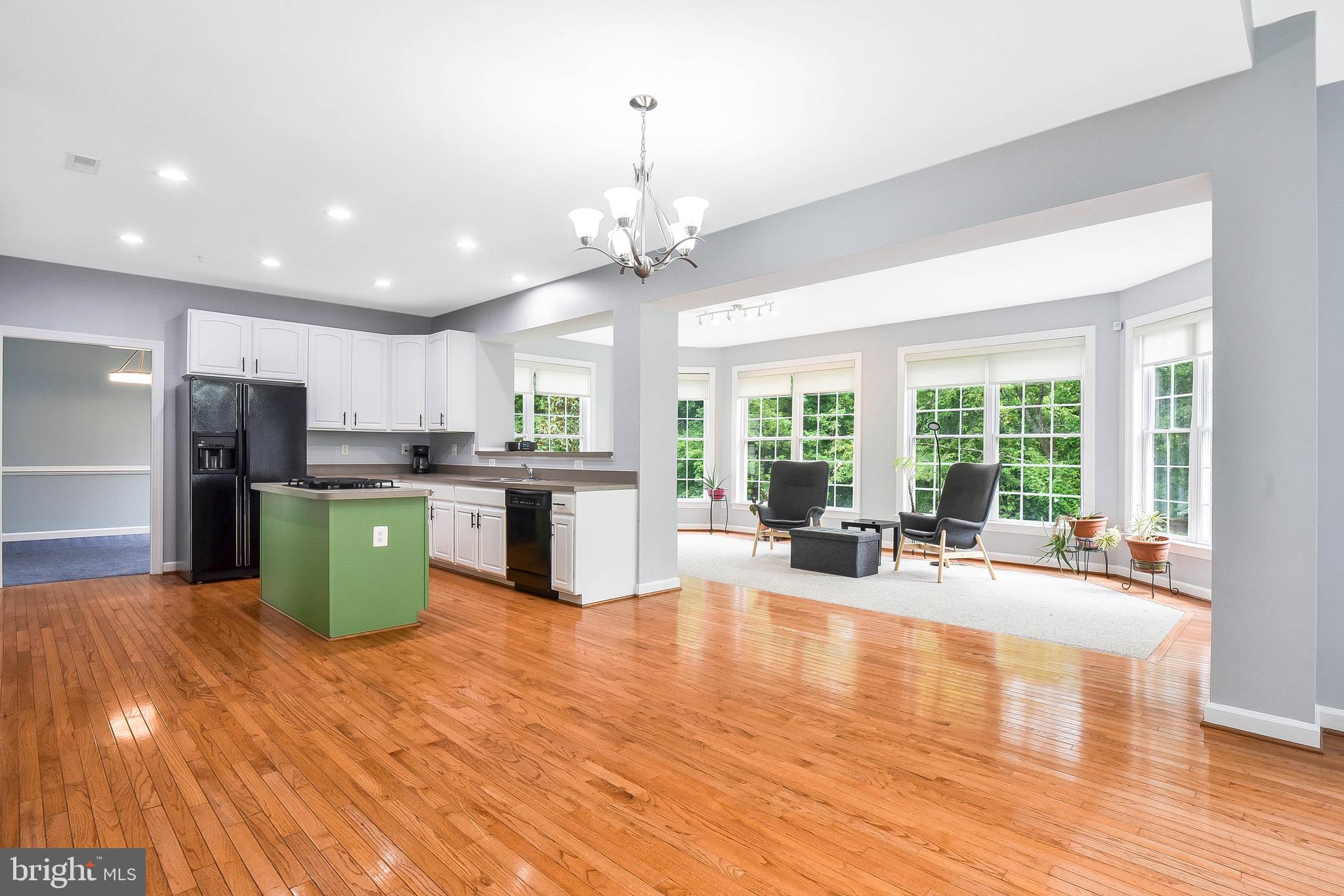 10105 Bartley Way Lanham, MD 20706 - Photo 23 of 55