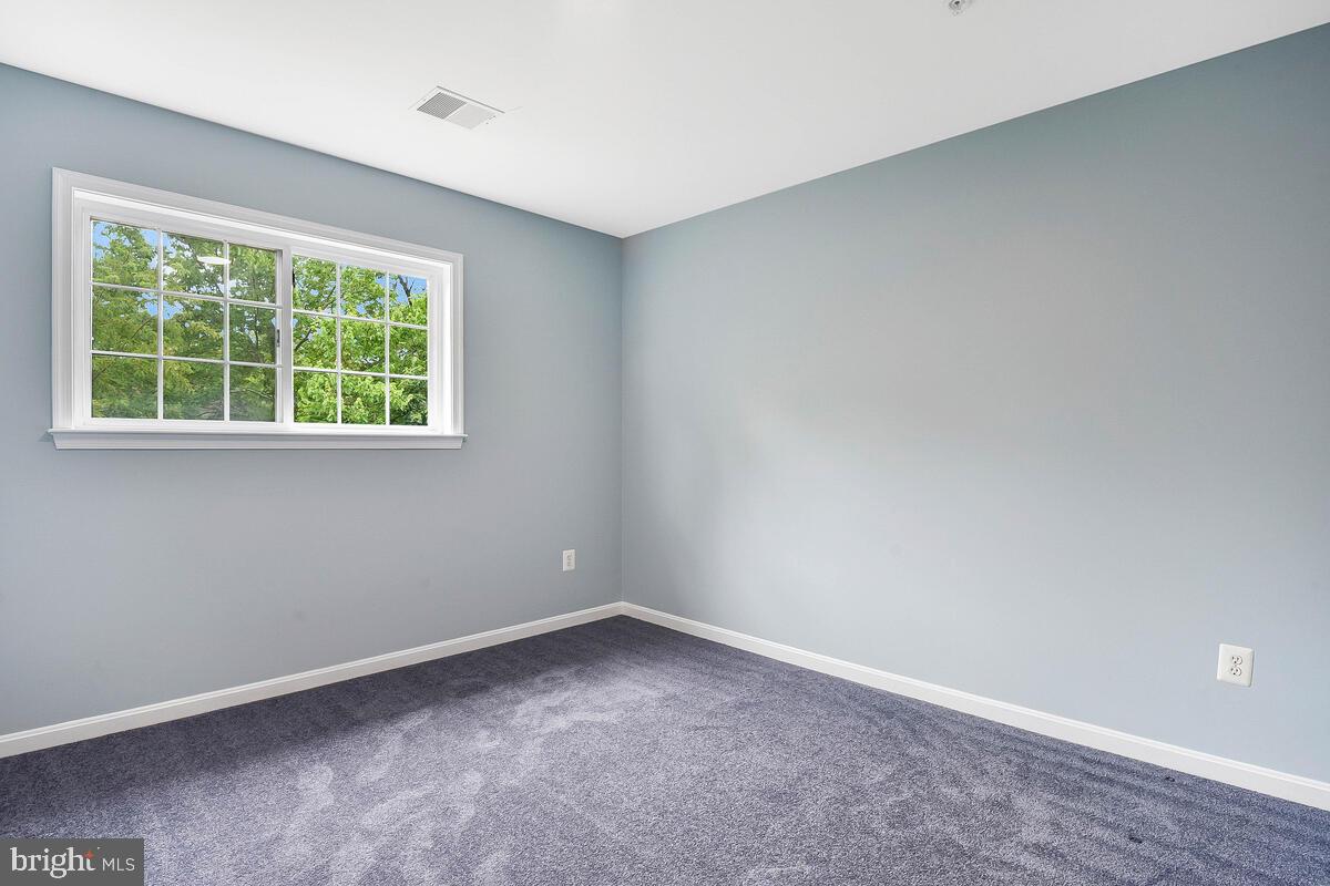 10105 Bartley Way Lanham, MD 20706 - Photo 33 of 55