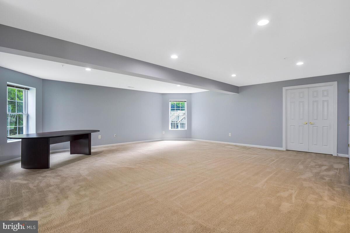 10105 Bartley Way Lanham, MD 20706 - Photo 46 of 55