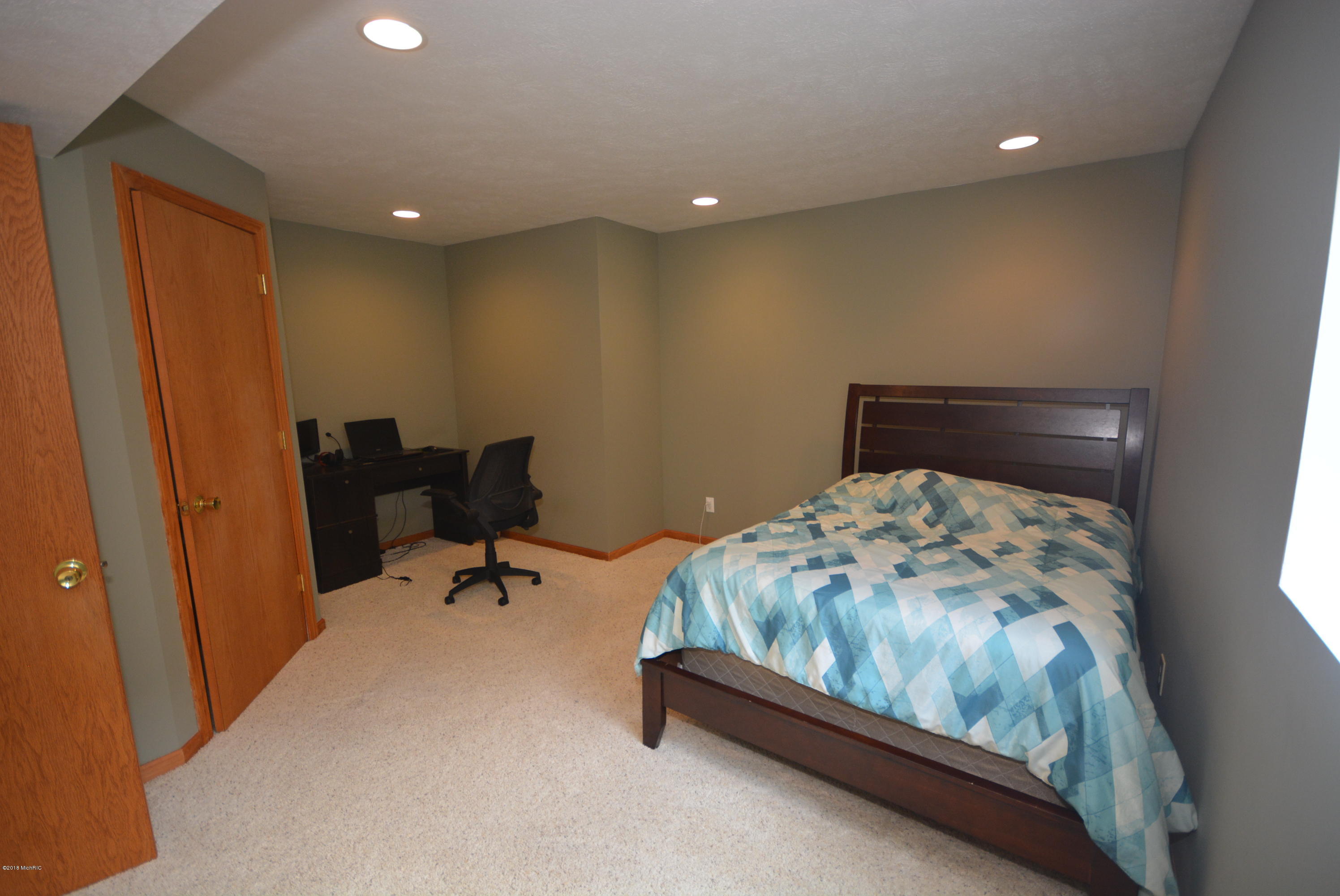 2596 Chestnut Ridge Avenue Portage, MI 49024 - Photo 47 of 52 DSC_0543