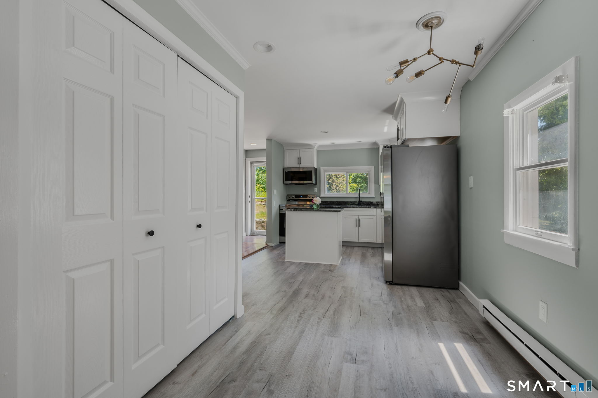42 Shawandassee Road Waterford, CT 06385 - Photo 8 of 32