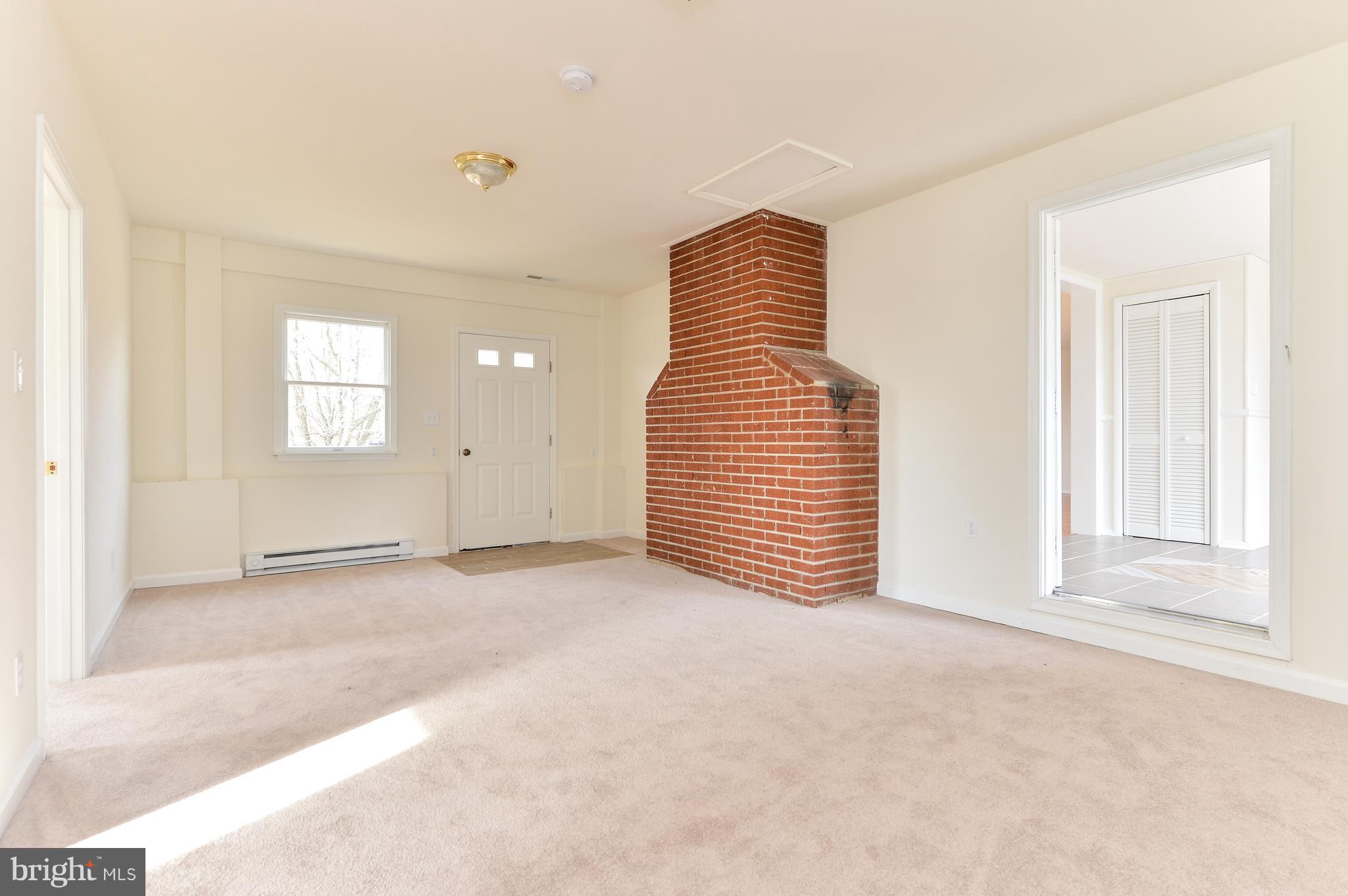 627 Aldino Stepney Road Aberdeen, MD 21001 - Photo 13 of 27 Family Room
