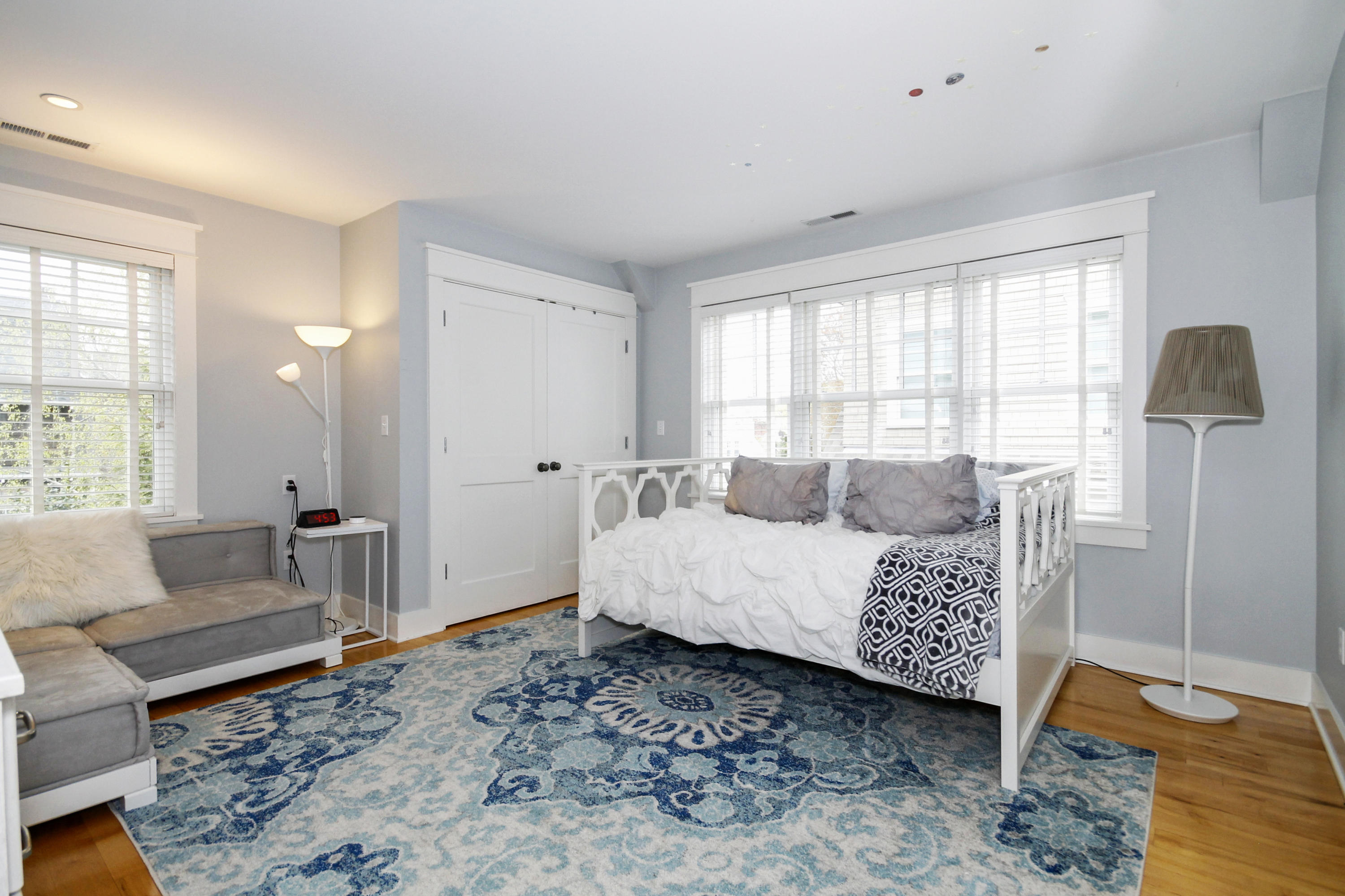 2 Rowayton Avenue Rowayton, CT 06853 - Photo 30 of 43 a living room with furniture and a window