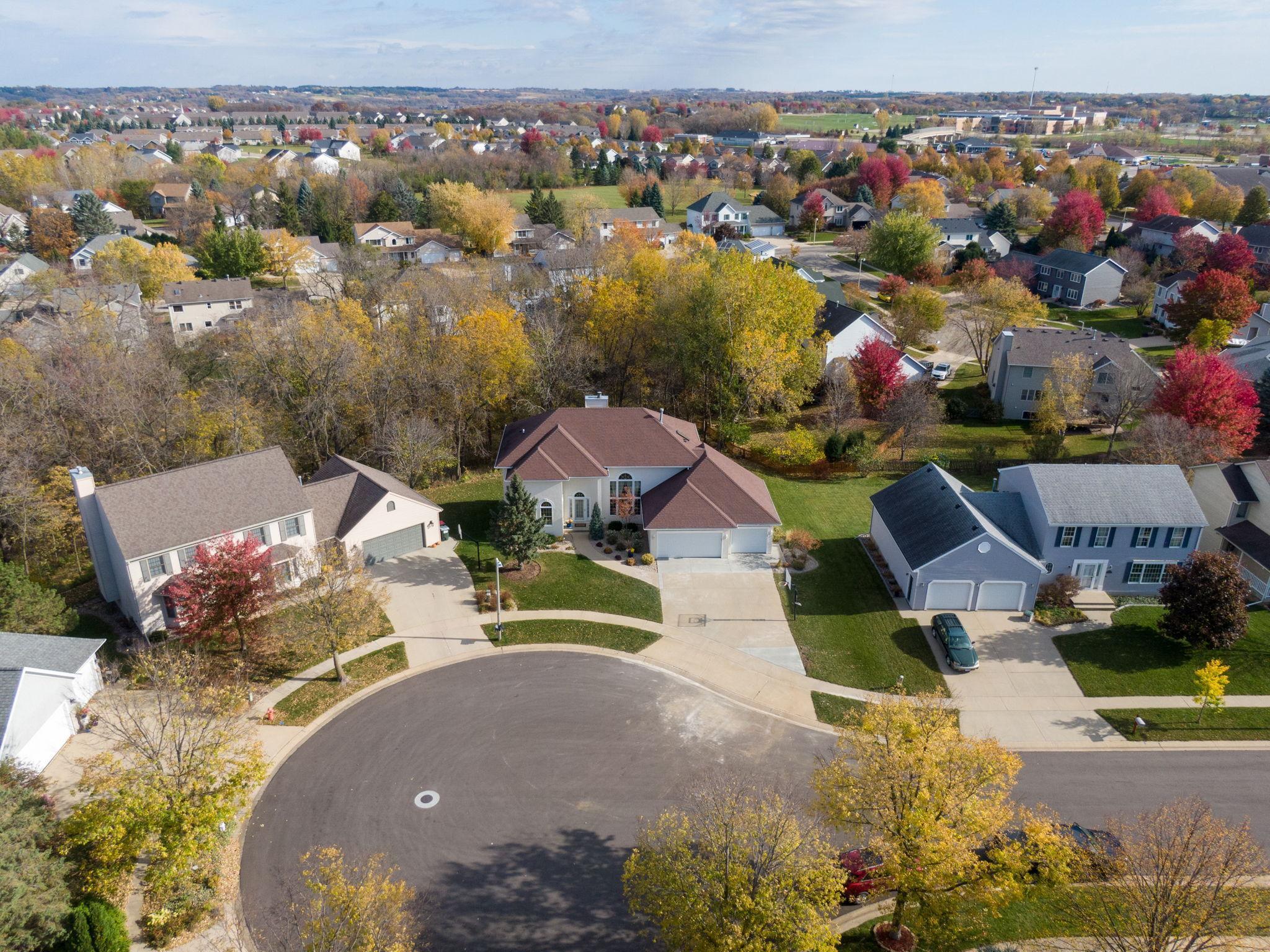 1727 Viola Heights Lane Northeast Rochester, MN 55906 - Photo 2 of 82 Gallery Image 2