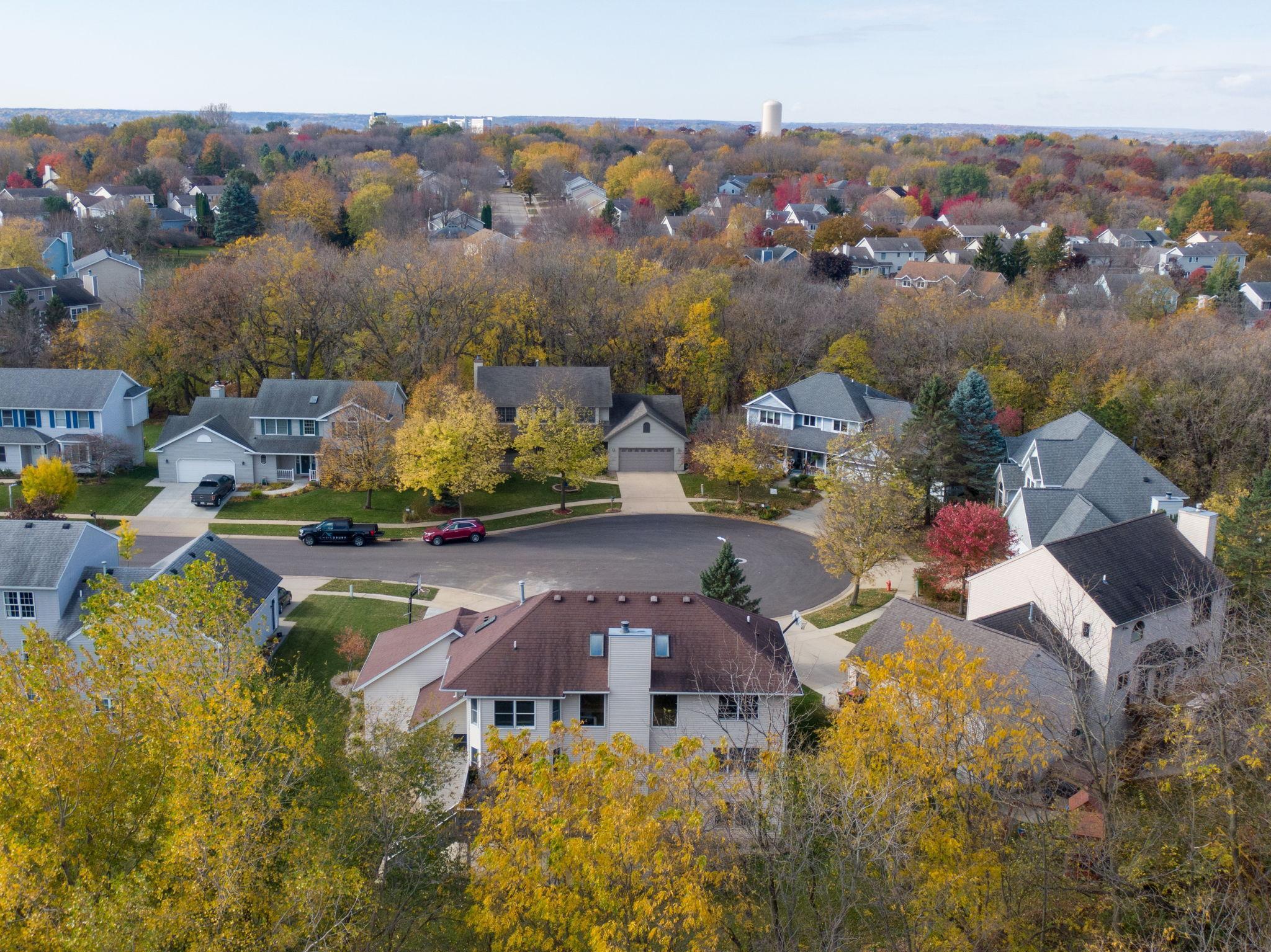 1727 Viola Heights Lane Northeast Rochester, MN 55906 - Photo 3 of 82 Gallery Image 3