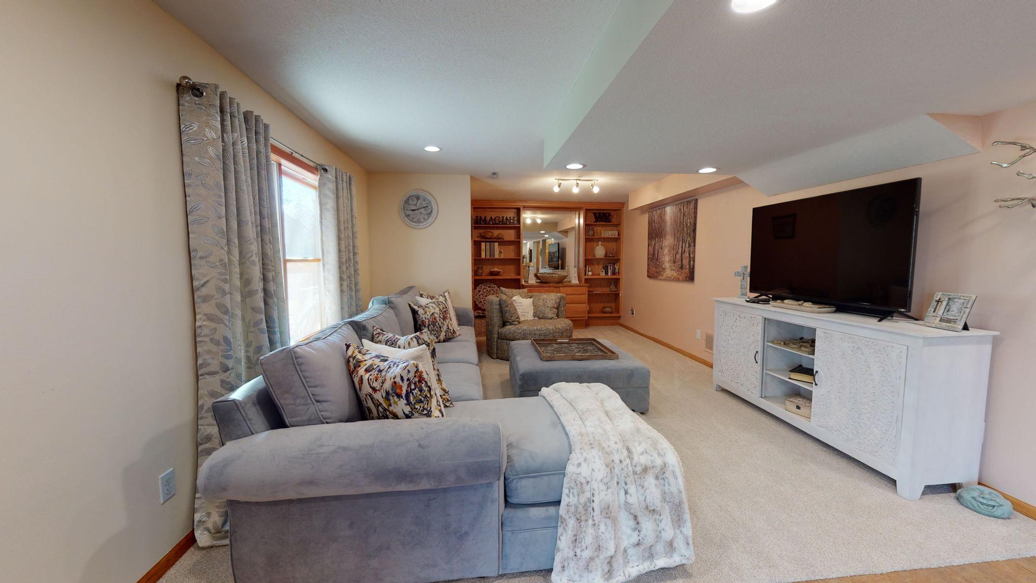 1727 Viola Heights Lane Northeast Rochester, MN 55906 - Photo 41 of 82 Gallery Image 41