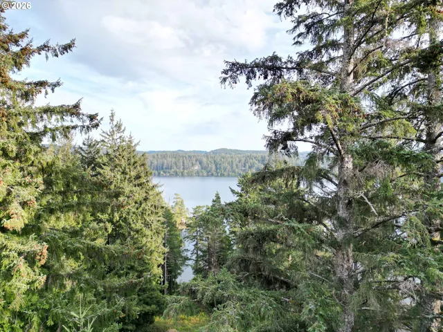 $359,000 | 83871 Highway 101, Florence, OR 97439